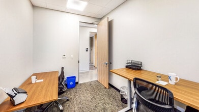 8701 W Highway 71, Austin, TX à louer Photo intérieure- Image 1 de 2