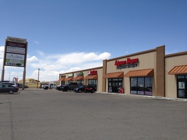 2201 Foothills Blvd, Rock Springs, WY for lease - Building Photo - Image 2 of 3