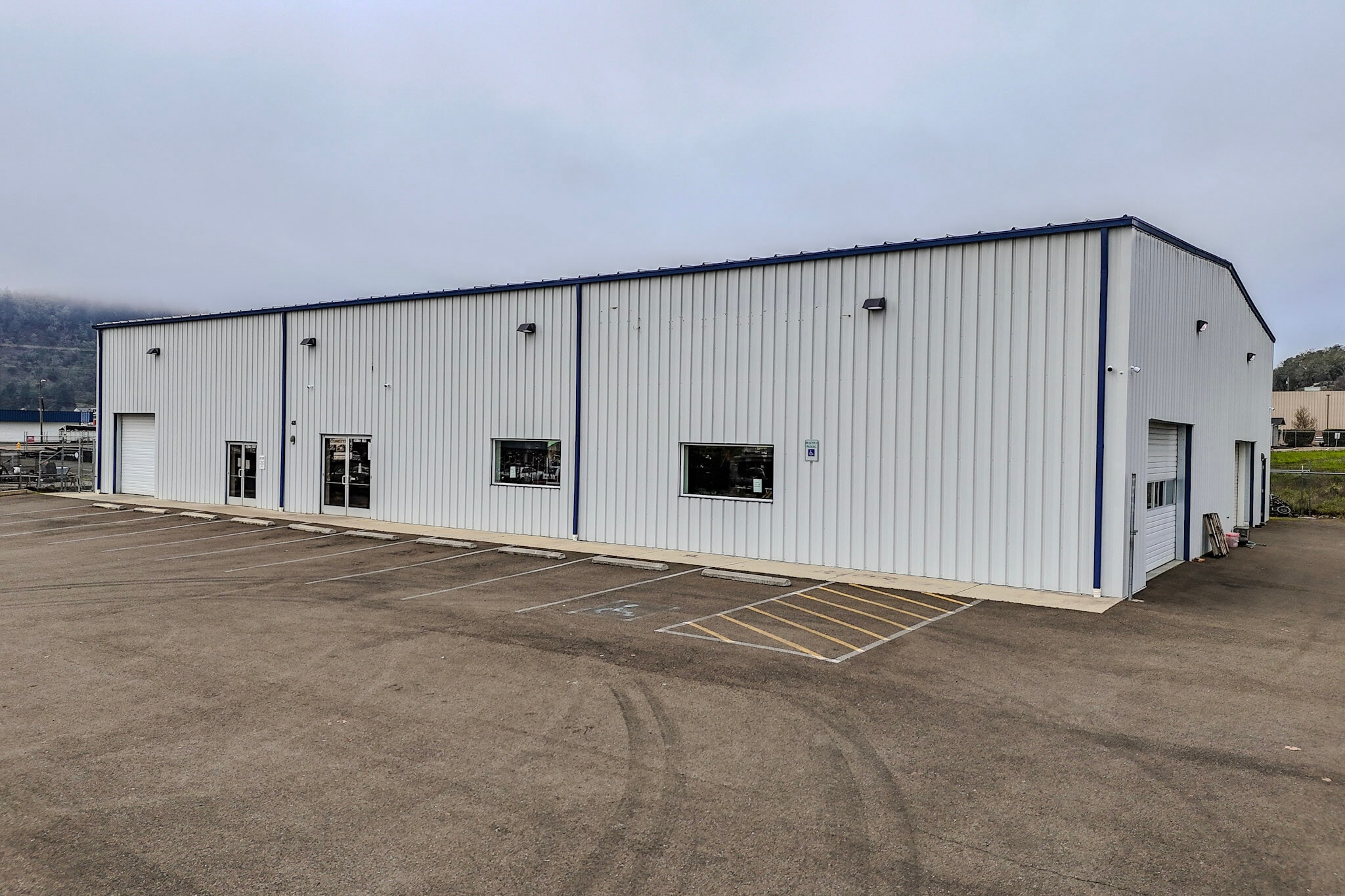 428 NE Newton Creek Dr, Roseburg, OR for sale Primary Photo- Image 1 of 16