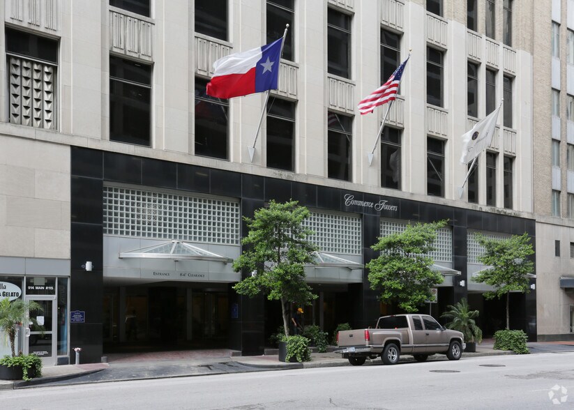 914 Main St, Houston, TX à louer - Photo du bâtiment - Image 2 de 8