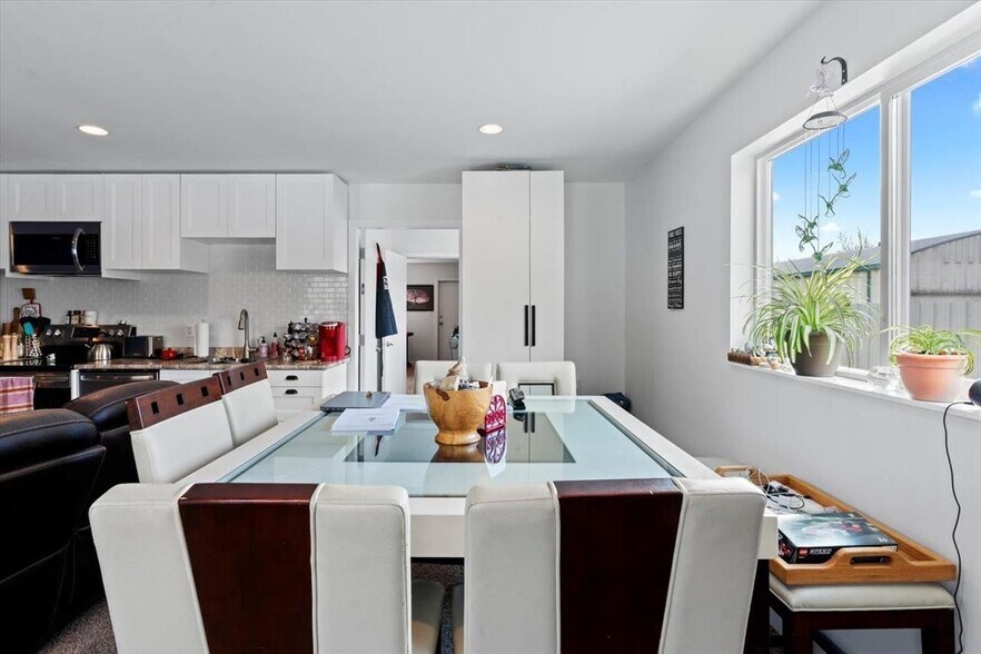 7663 Industrial Way, Agassiz, BC à vendre - Photo intérieure - Image 2 de 8