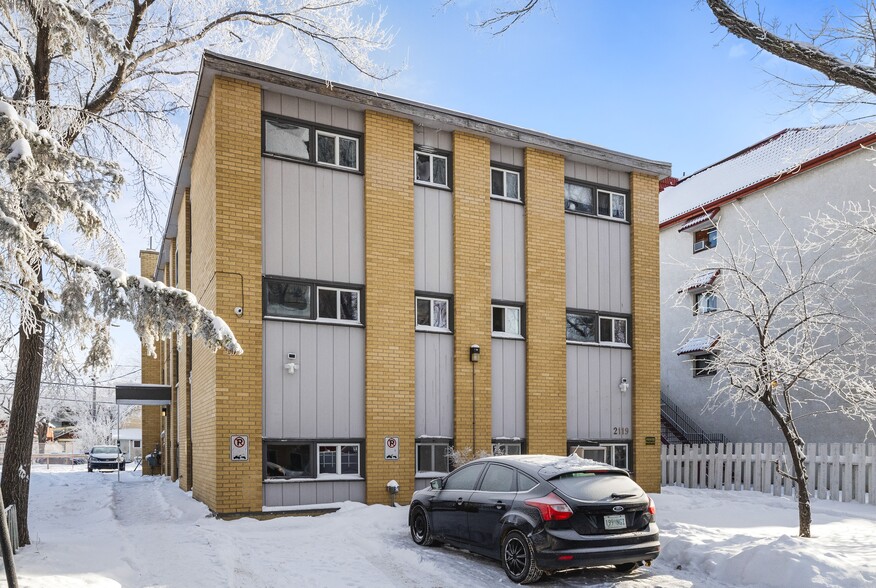 2119 Osler St, Regina, SK for sale - Building Photo - Image 1 of 16