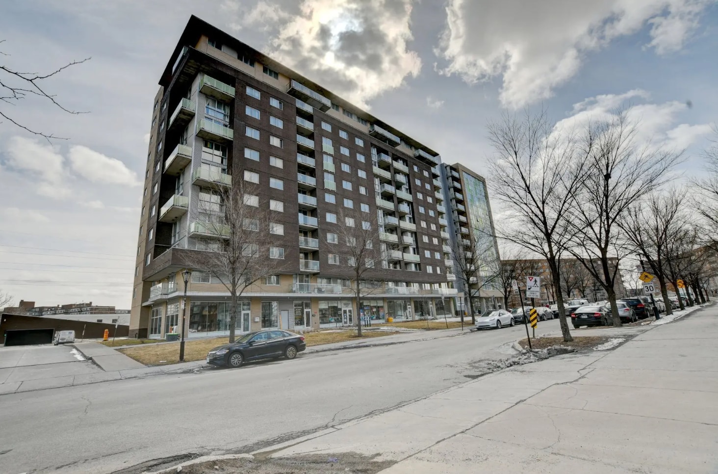 10590 Pl De, Montréal, QC for sale Primary Photo- Image 1 of 2