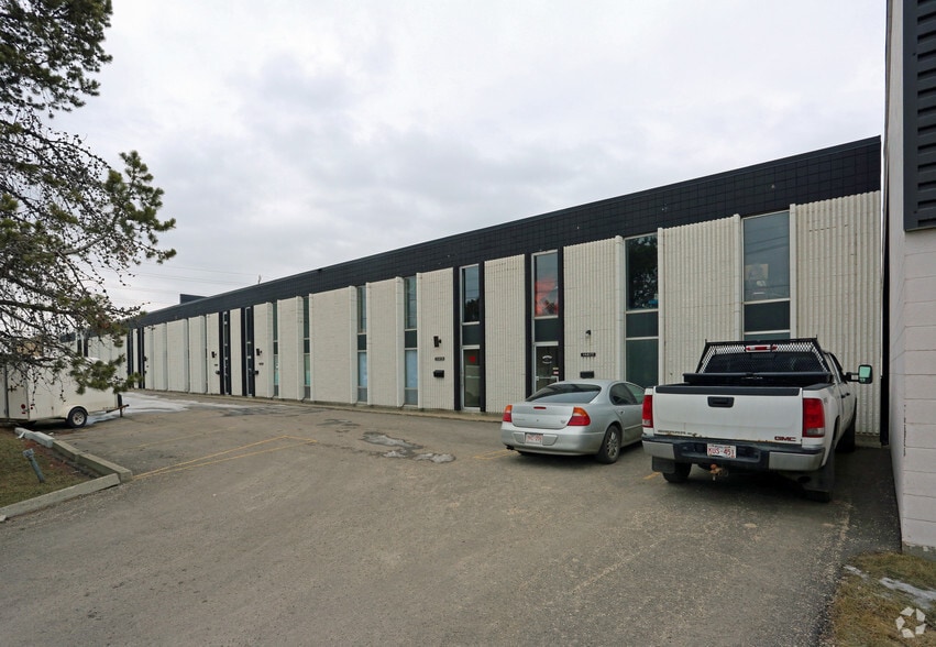 14207 128A Av NW, Edmonton, AB for lease - Building Photo - Image 3 of 8