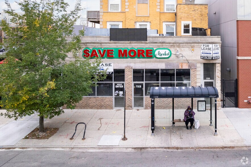 4652 N Sheridan Rd, Chicago, IL à louer - Photo du bâtiment - Image 3 de 3