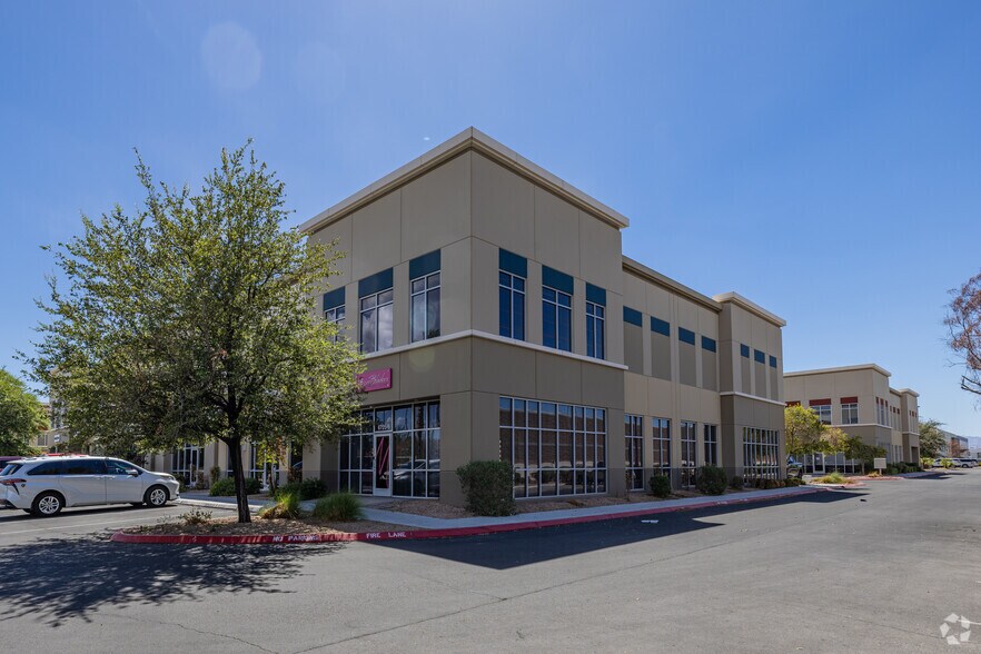 6725 S Eastern Ave, Las Vegas, NV à vendre - Photo du bâtiment - Image 1 de 1