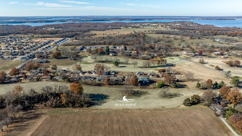 519 Quail Run Rd, Grove, OK à vendre - Photo du bâtiment - Image 3 de 21