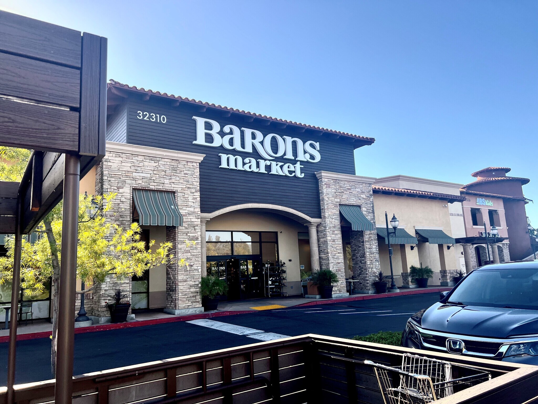 Clinton Keith Rd, Wildomar, CA à louer Photo du bâtiment- Image 1 de 10