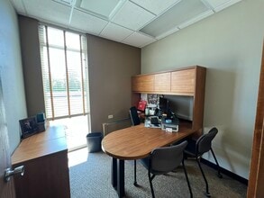 417 Monroe Ave, Green Bay, WI for lease Interior Photo- Image 2 of 14