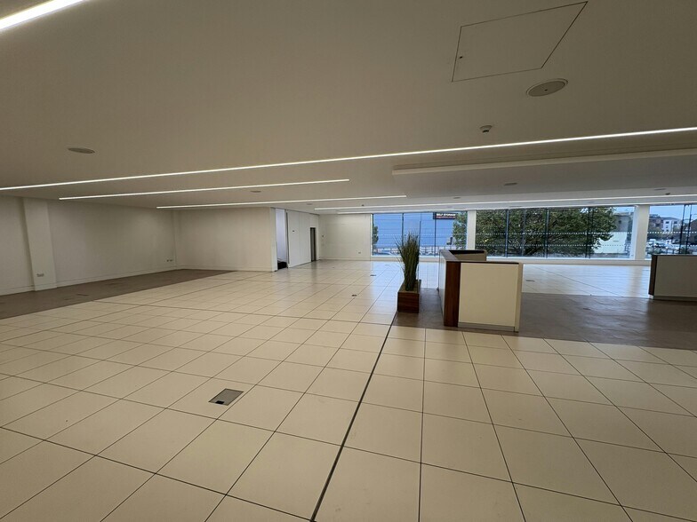 50 Lombard Rd, Londres à louer - Photo intérieure - Image 2 de 3