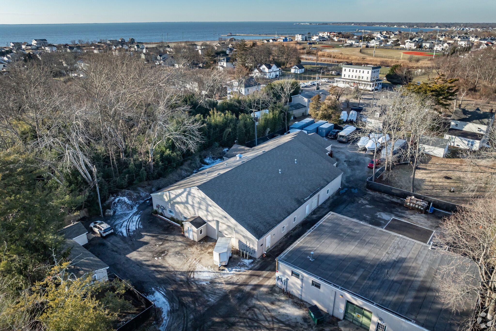380 Grove Ave, Patchogue, NY for lease Primary Photo- Image 1 of 5
