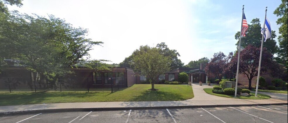 1160 Dickinson St, Springfield, MA à louer - Photo du bâtiment - Image 2 de 4