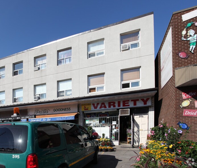 604 Marlee Ave, Toronto, ON à vendre - Photo du bâtiment - Image 2 de 2