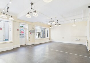 24 King St, Carmarthen for lease Interior Photo- Image 2 of 8