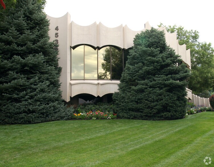 4535 S 2300 E, Salt Lake City, UT à louer - Photo du bâtiment - Image 2 de 11