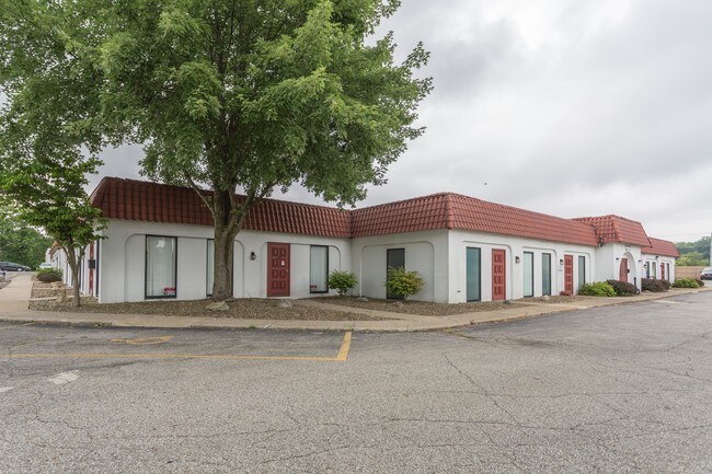 More details for 25 N Canfield Niles Rd, Youngstown, OH - Office, Office/Medical for Lease