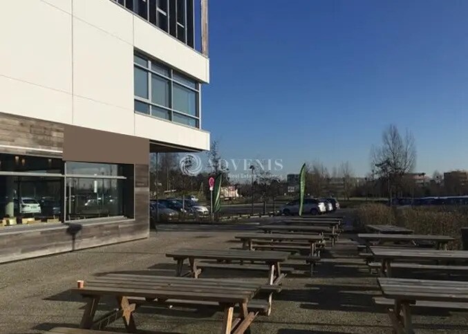 Commerce de détail dans VILLENEUVE-D'ASCQ à louer - Photo du bâtiment - Image 3 de 3