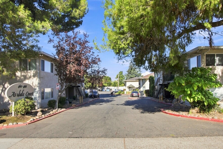 4624 Ashdale Ct, Sacramento, CA for sale - Building Photo - Image 2 of 15