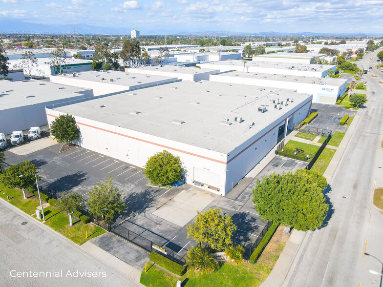 1401 W Walnut St, Compton, CA for lease - Building Photo - Image 2 of 7