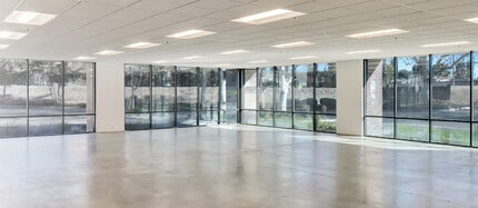 1595 Spruce St, Riverside, CA for lease Interior Photo- Image 2 of 2