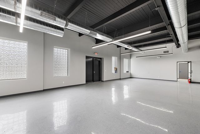 20530 Hoover Rd, Detroit, MI à vendre Photo intérieure- Image 1 de 17