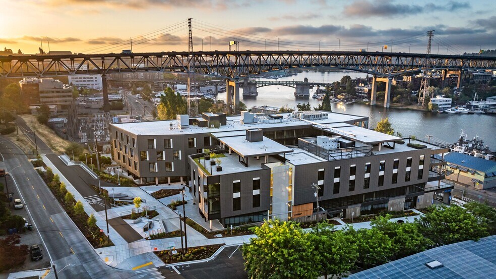 3800 Latona Ave NE, Seattle, WA à louer - Photo du bâtiment - Image 3 de 12