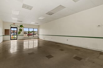 315-345 W Northwest Hwy, Palatine, IL for lease Building Photo- Image 1 of 1