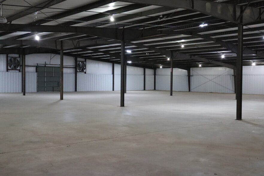 5693 Old Salisbury Rd, Lexington, NC for lease - Interior Photo - Image 3 of 6