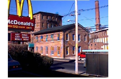 745 Branch Ave, Providence, RI for lease - Building Photo - Image 2 of 2