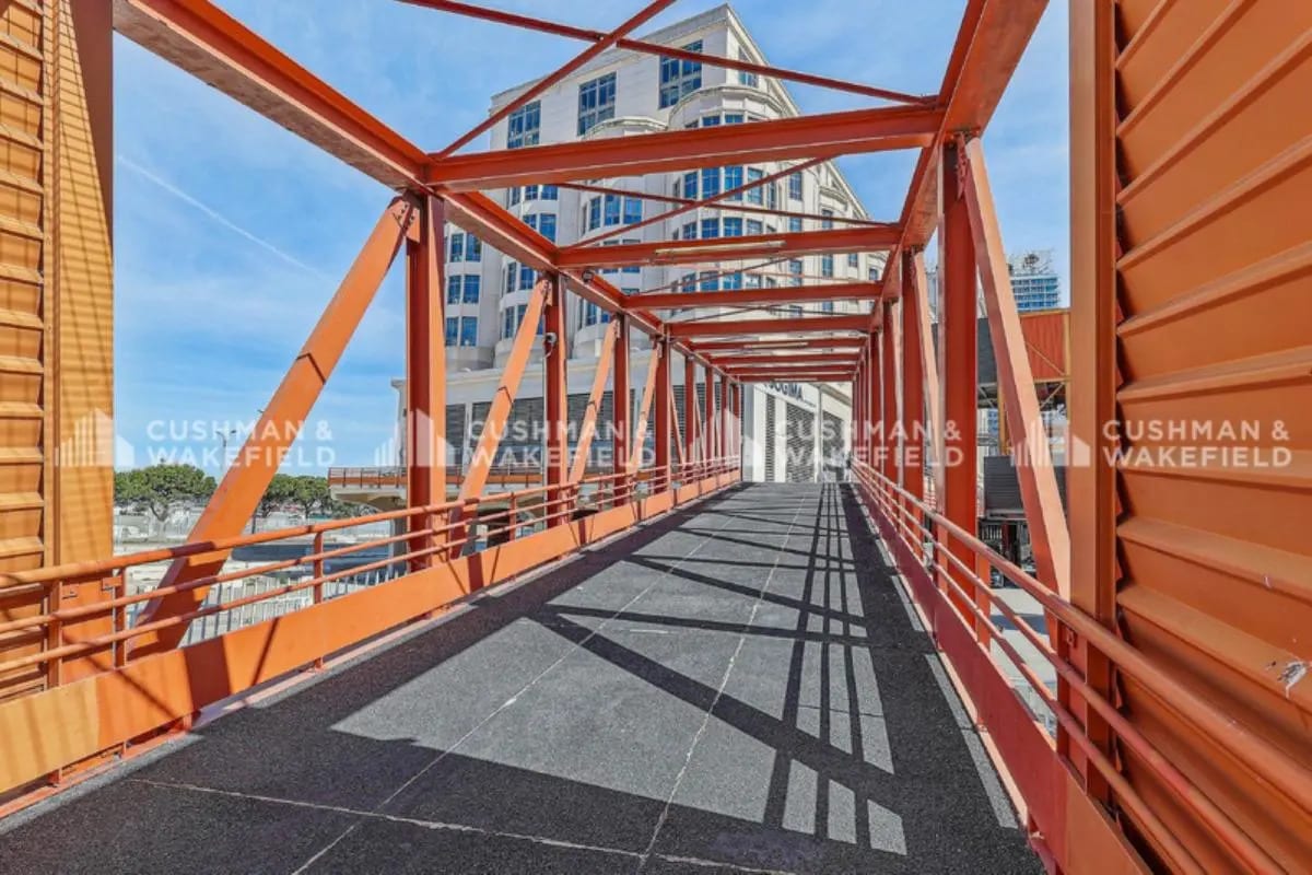 Office in Marseille for lease Building Photo- Image 1 of 15