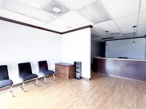 2230-2260 Fm-1092, Missouri City, TX for lease Interior Photo- Image 1 of 8