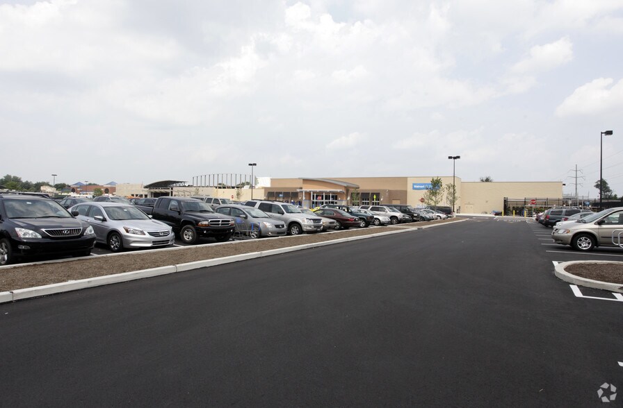 195-225 NW West End Blvd, Quakertown, PA à louer - Photo du bâtiment - Image 2 de 6