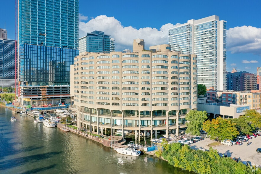 800 S Wells St, Chicago, IL for sale - Building Photo - Image 2 of 42