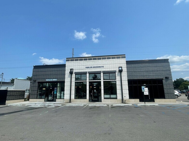 8130 Calumet Ave, Munster, IN à louer - Photo du bâtiment - Image 2 de 3