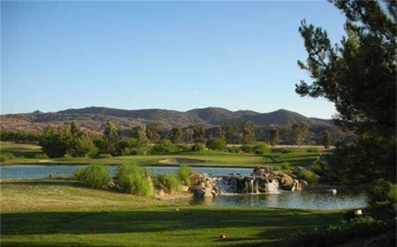 Plus de détails pour 31220 Sage Rd, Hemet, CA - Sports et divertissement à vendre