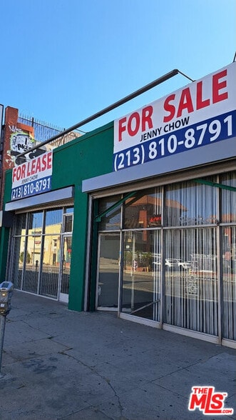 327 S Western Ave, Los Angeles, CA for lease - Building Photo - Image 2 of 9
