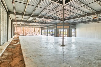 4805 E Sam Houston Pky S, Pasadena, TX à louer Photo du bâtiment- Image 2 de 5