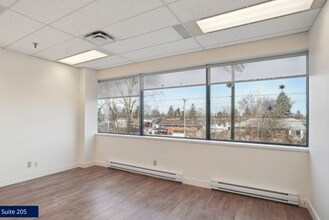1000 Saint-Jean, Pointe-claire, QC for lease Interior Photo- Image 1 of 2