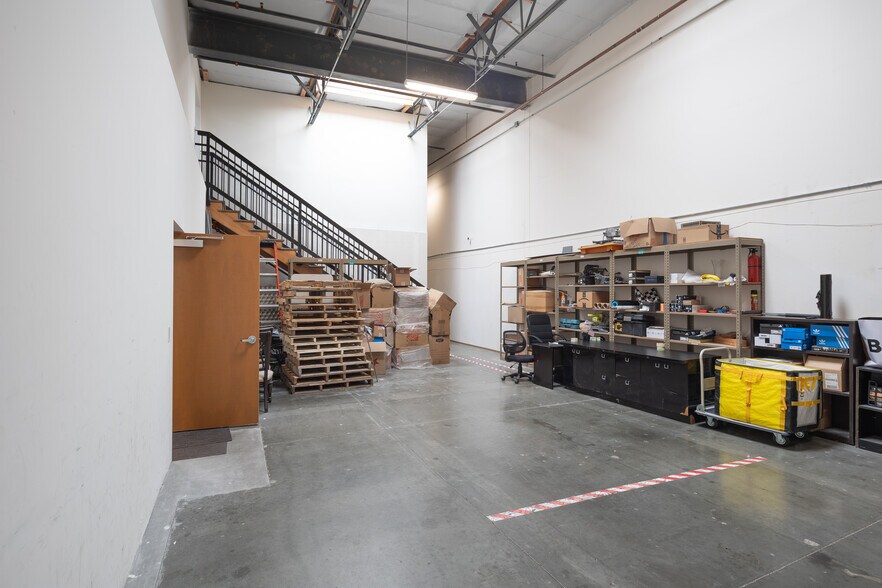 61 Post, Irvine, CA à vendre - Numérisation 3D de Matterport - Image 2 de 23