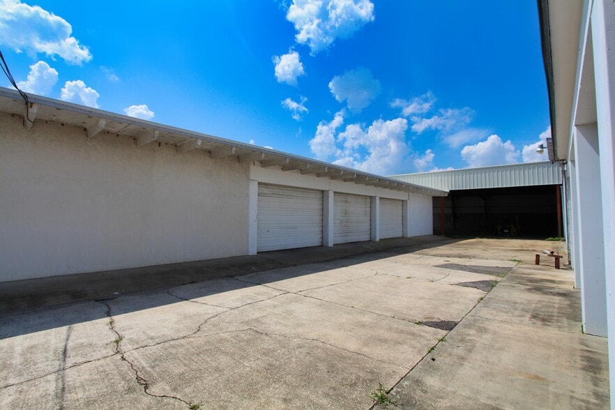 611-635 E Ashby Rd, Florence, SC à vendre - Photo du bâtiment - Image 3 de 7