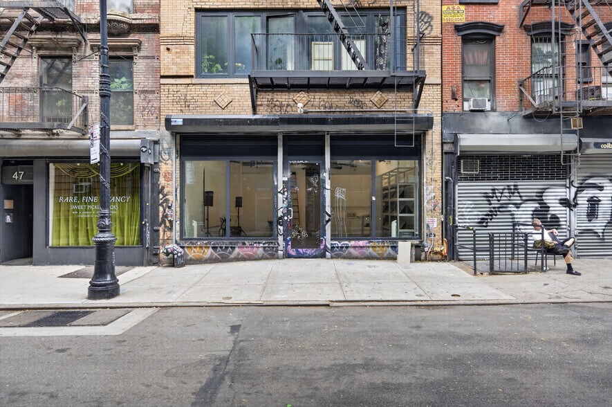 49 Orchard St, New York, NY à vendre - Photo du bâtiment - Image 2 de 16