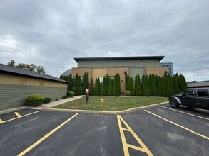 1803 Ramada Blvd, Collinsville, IL for lease Building Photo- Image 1 of 2