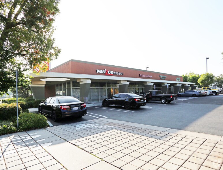 12320-12376 Washington Blvd, Whittier, CA à louer - Photo du bâtiment - Image 2 de 5