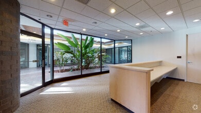 3020 Woodcreek Dr, Downers Grove, IL à louer Numérisation 3D de Matterport- Image 1 de 13