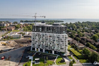 880 Av Carson, Dorval, QC - AÉRIEN  Vue de la carte