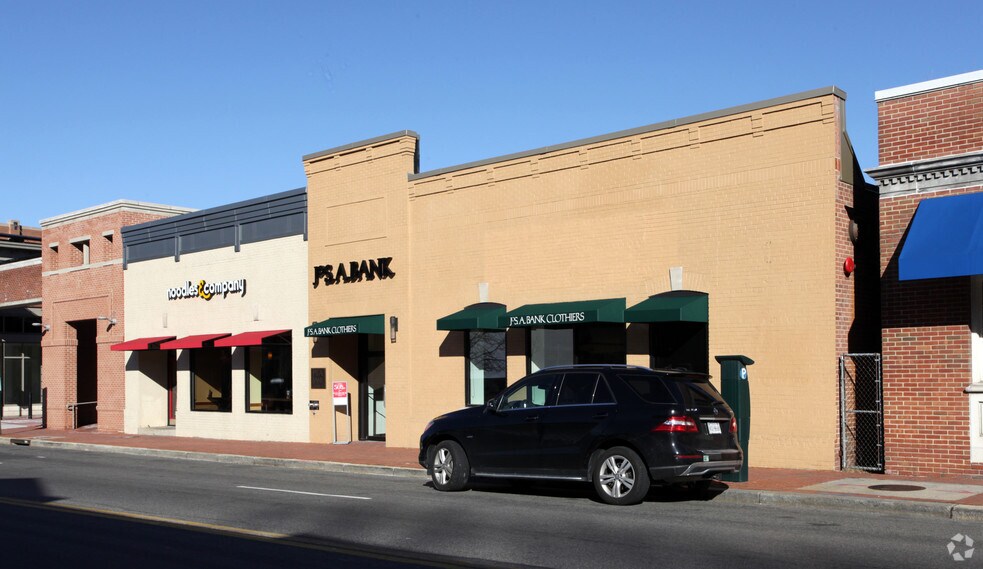 1825 Wisconsin Ave NW, Washington, DC à louer - Photo du bâtiment - Image 2 de 5