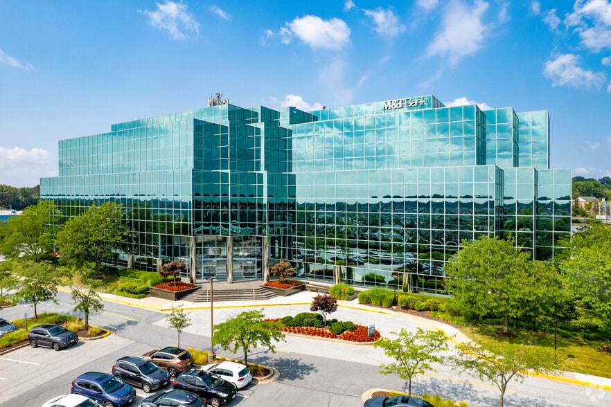 1966 Greenspring Dr, Timonium, MD à louer - Photo principale - Image 1 de 3