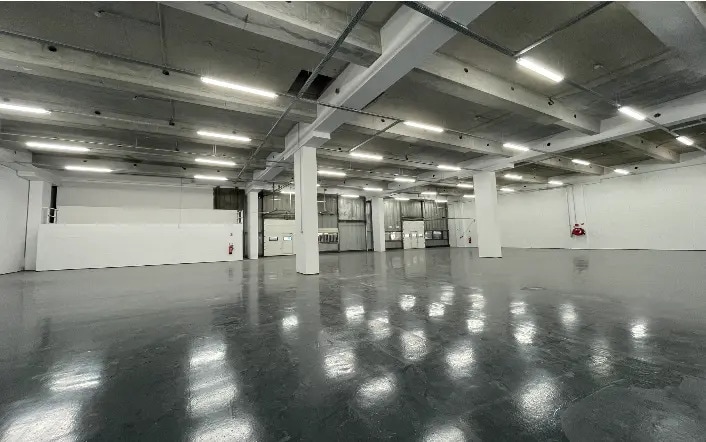 Industrial in Pantin for lease - Interior Photo - Image 2 of 6