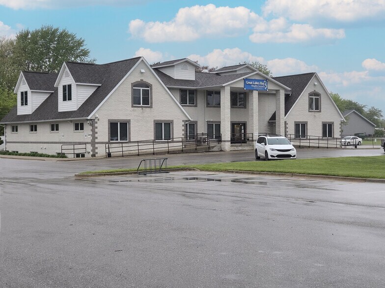 690 S Trumbull St, Bay City, MI à vendre - Photo du bâtiment - Image 3 de 30