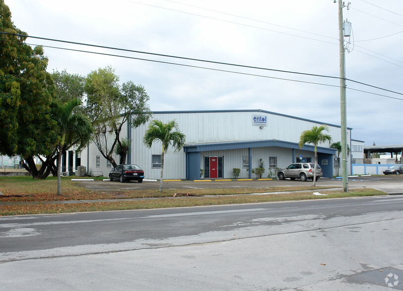 1200-1210 NW 4th St, Homestead, FL for sale - Primary Photo - Image 1 of 1